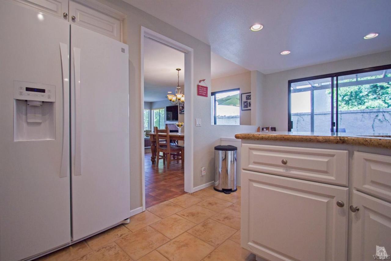 908 Thistlegate Road Oak Park, CA 91377 - Photo 14 of 34 Additional Photo