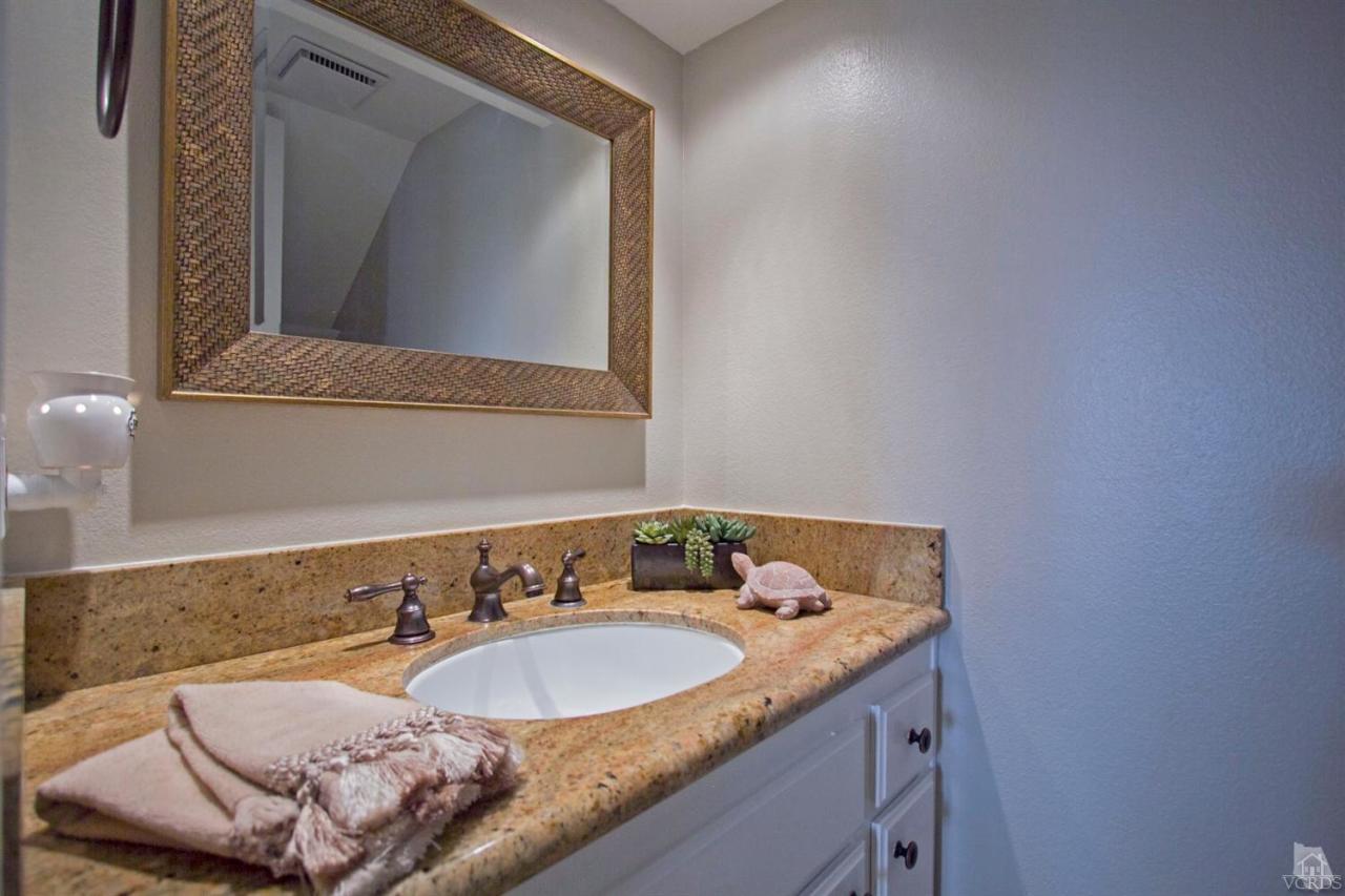 908 Thistlegate Road Oak Park, CA 91377 - Photo 17 of 34 Additional Photo