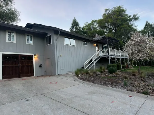 $499,900 | 24110 Oakmont Way, Auburn, CA 95602