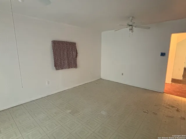 $165,000 | 214 East Rodriguez Street, Del Rio, TX 78840