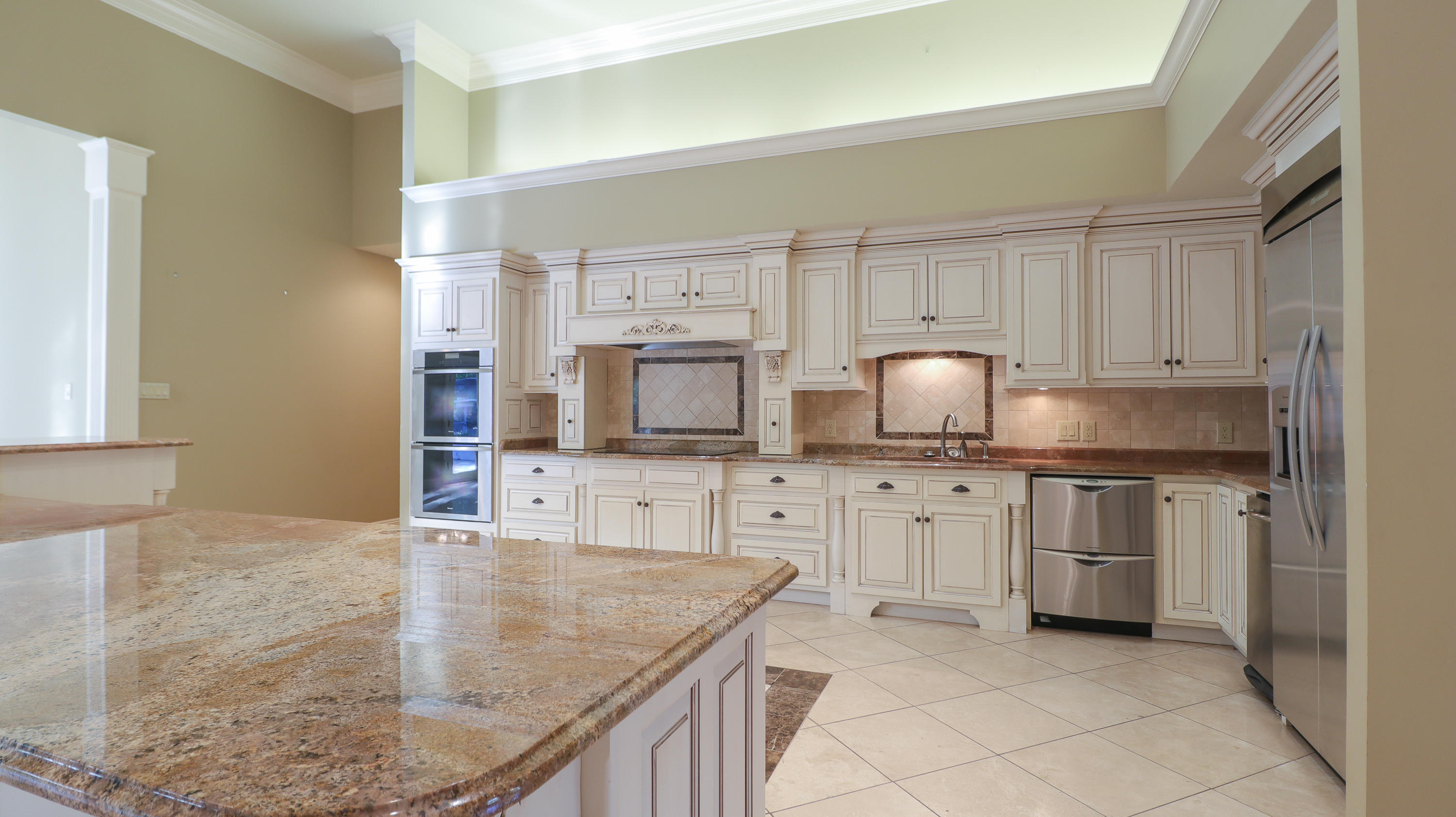 8512 Daisy Vestry Road Biloxi, MS 39532 - Photo 6 of 38 Kitchen