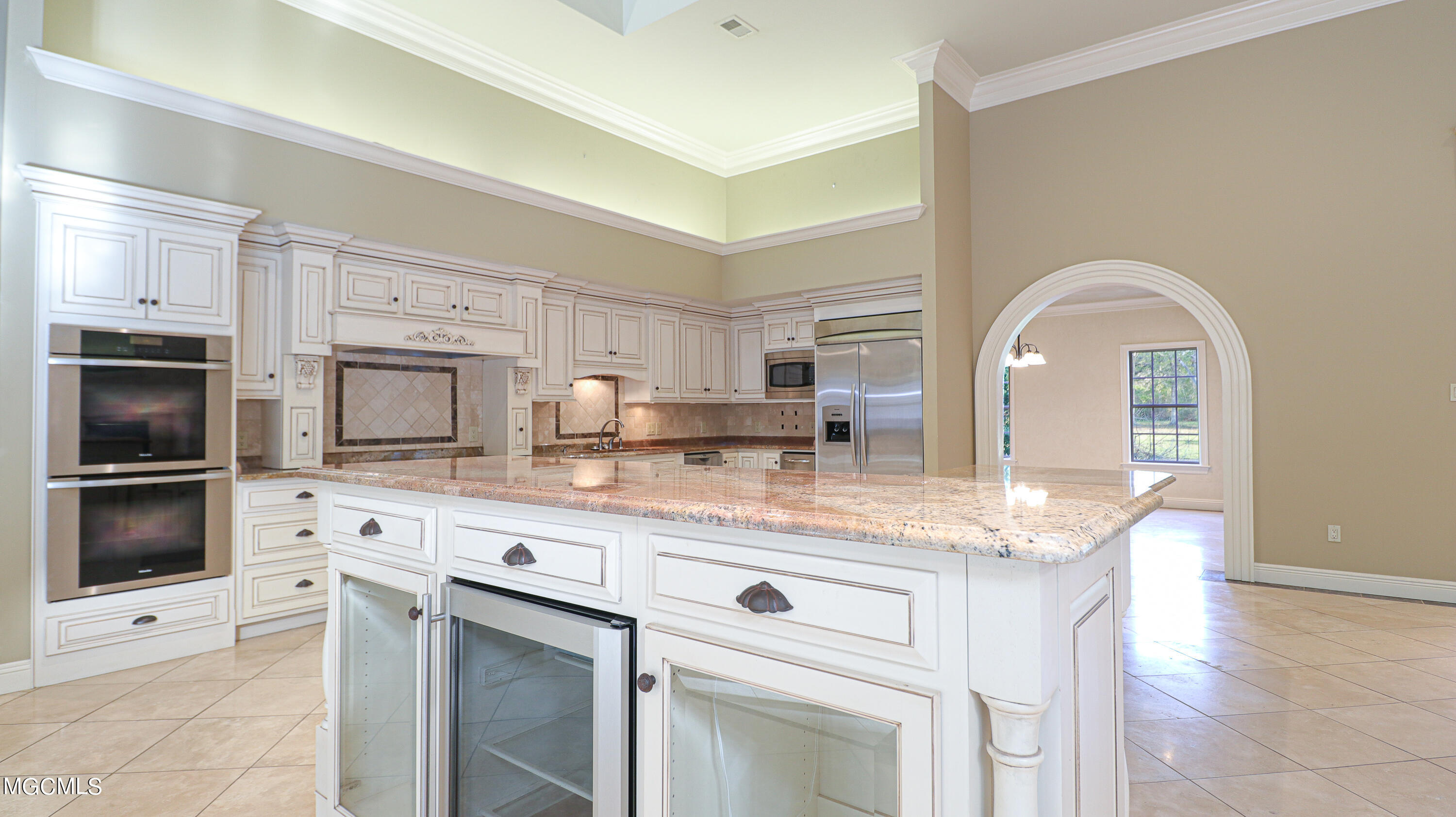 8512 Daisy Vestry Road Biloxi, MS 39532 - Photo 8 of 38 Kitchen