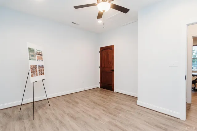 $2,000 | 174 Villa Oak Circle, Bedford, VA 24523