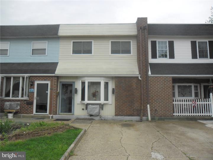3202 Morning Glory Road Philadelphia, PA 19154 - Photo 2 of 20