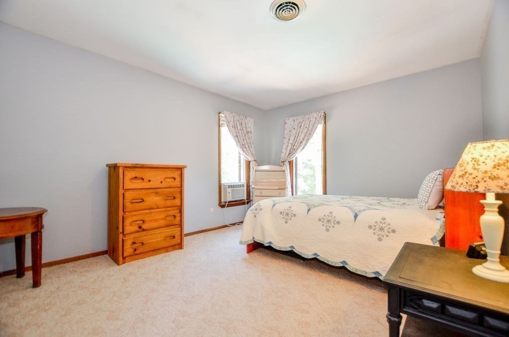 47 Walnut Plain Road Rochester, MA 02770 - Photo 15 of 23