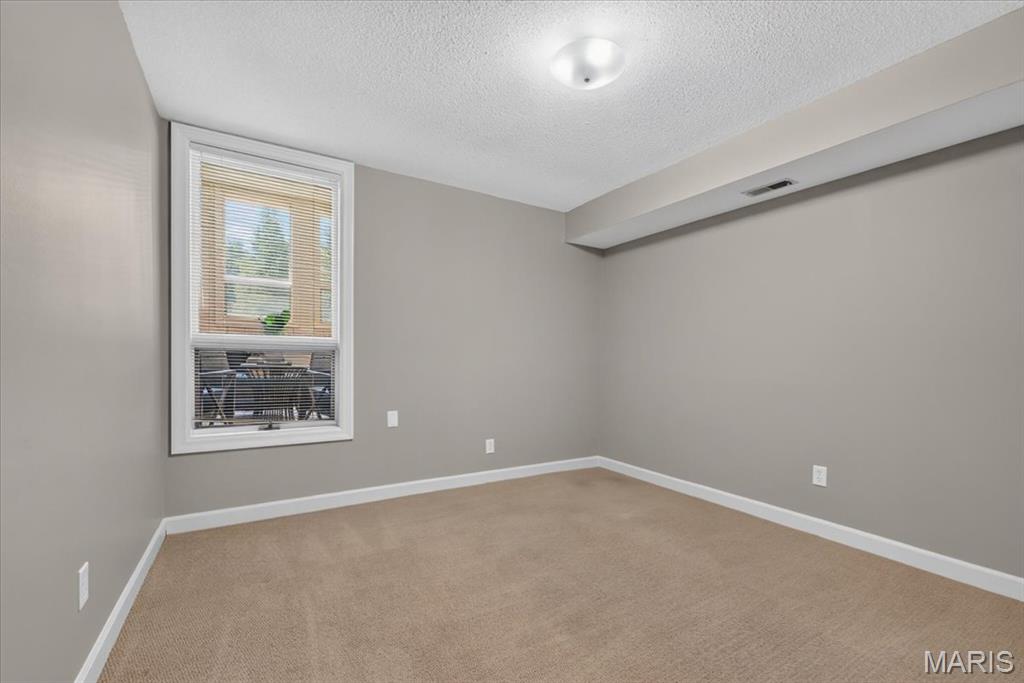 11441 Ladue Road St. Louis, MO 63141 - Photo 29 of 74 Gallery Image 29