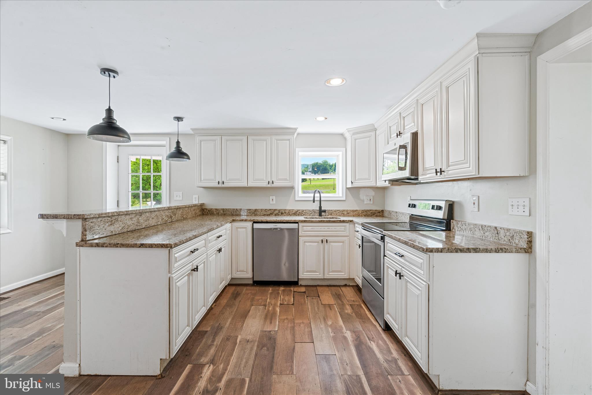 20219 Locust Grove Road Rohrersville, MD 21779 - Photo 12 of 46 Charming Kitchen