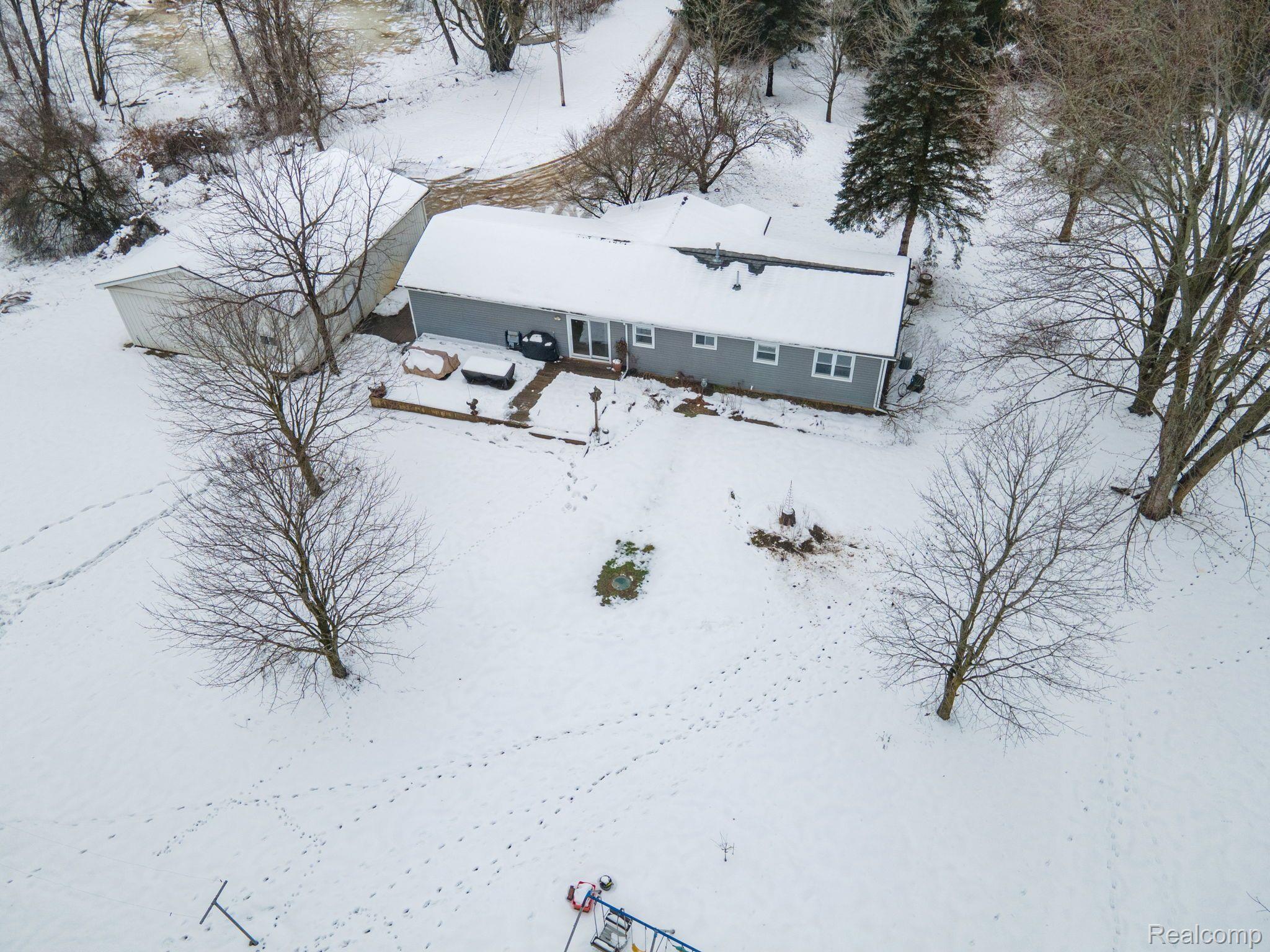 4081 Calkins Road Dryden, MI 48428 - Photo 32 of 44 Gallery Image 32