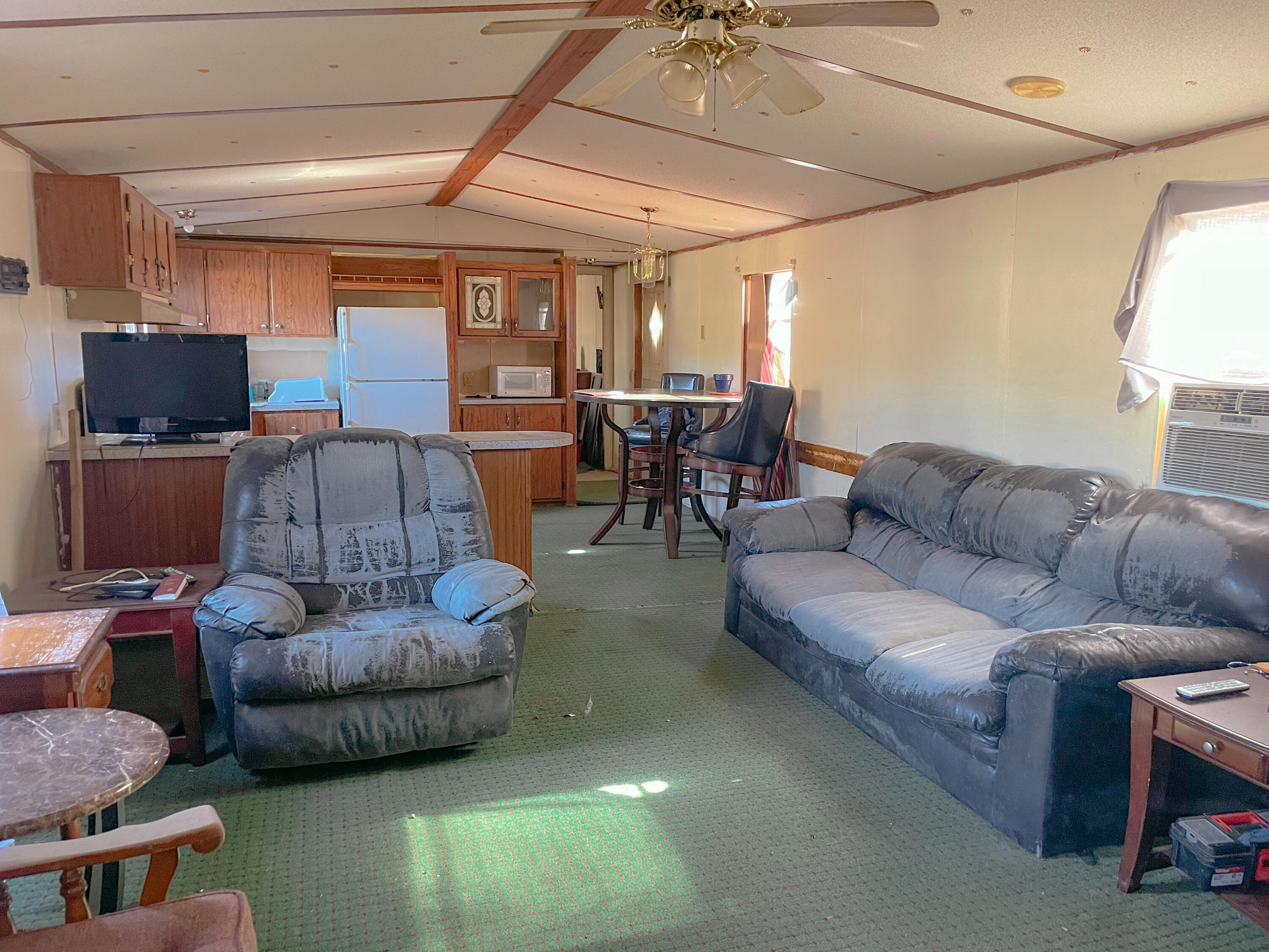 615 Barn Road Bonneau, SC 29431 - Photo 5 of 6 F5C09189-6452-4CD5-86CE-EDCF9996C64F