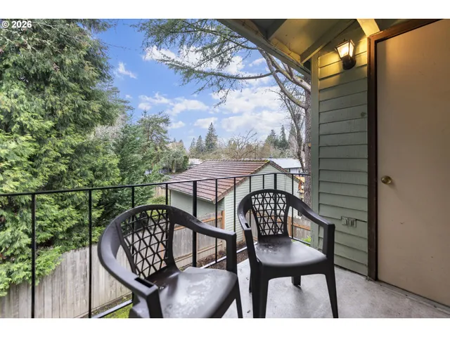 $239,900 | 5160 Southwest 180th Avenue, Unit 2, Beaverton, OR 97007