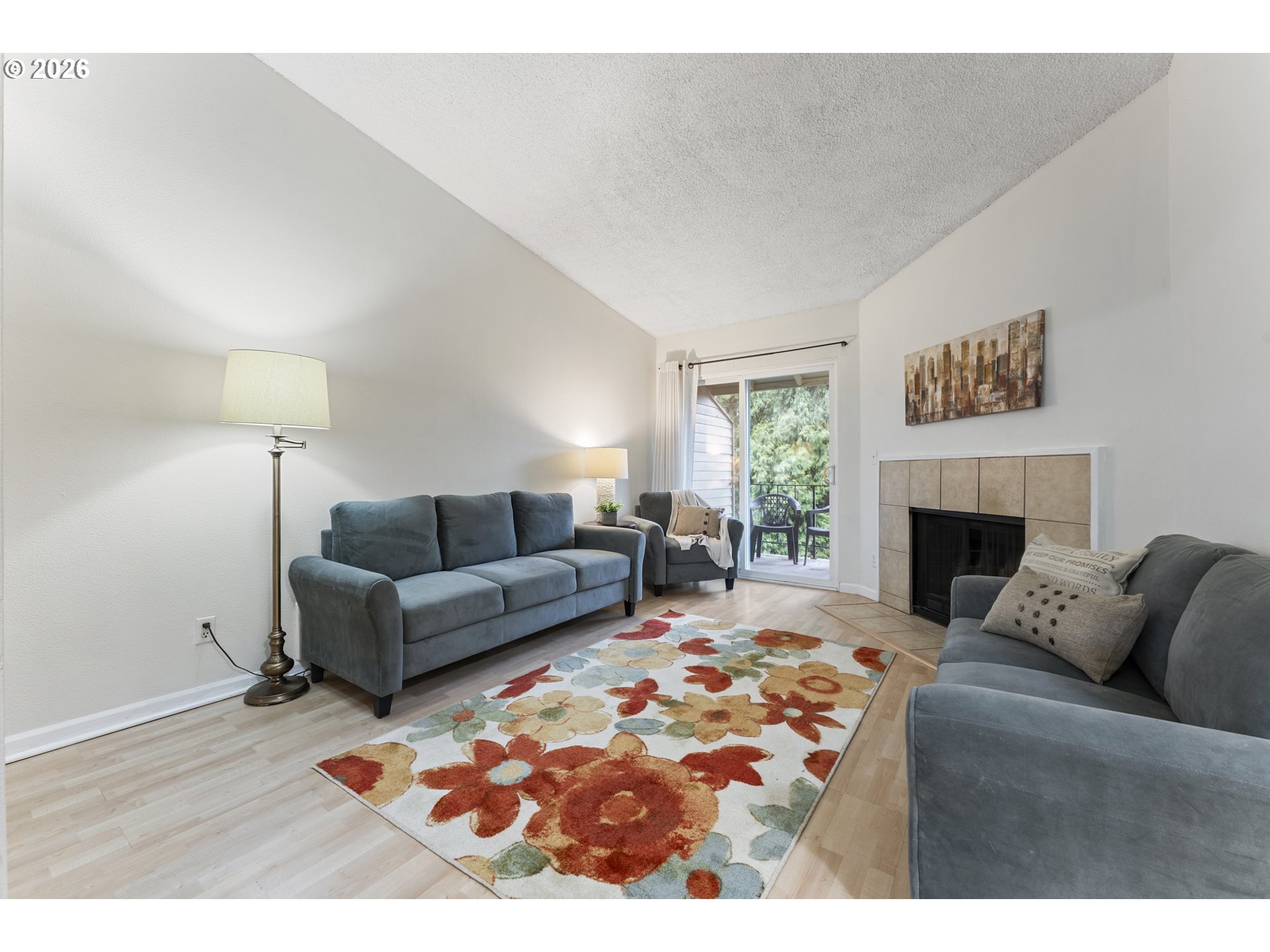 5160 Southwest 180th Avenue, Unit 2 Beaverton, OR 97007 - Photo 5 of 20