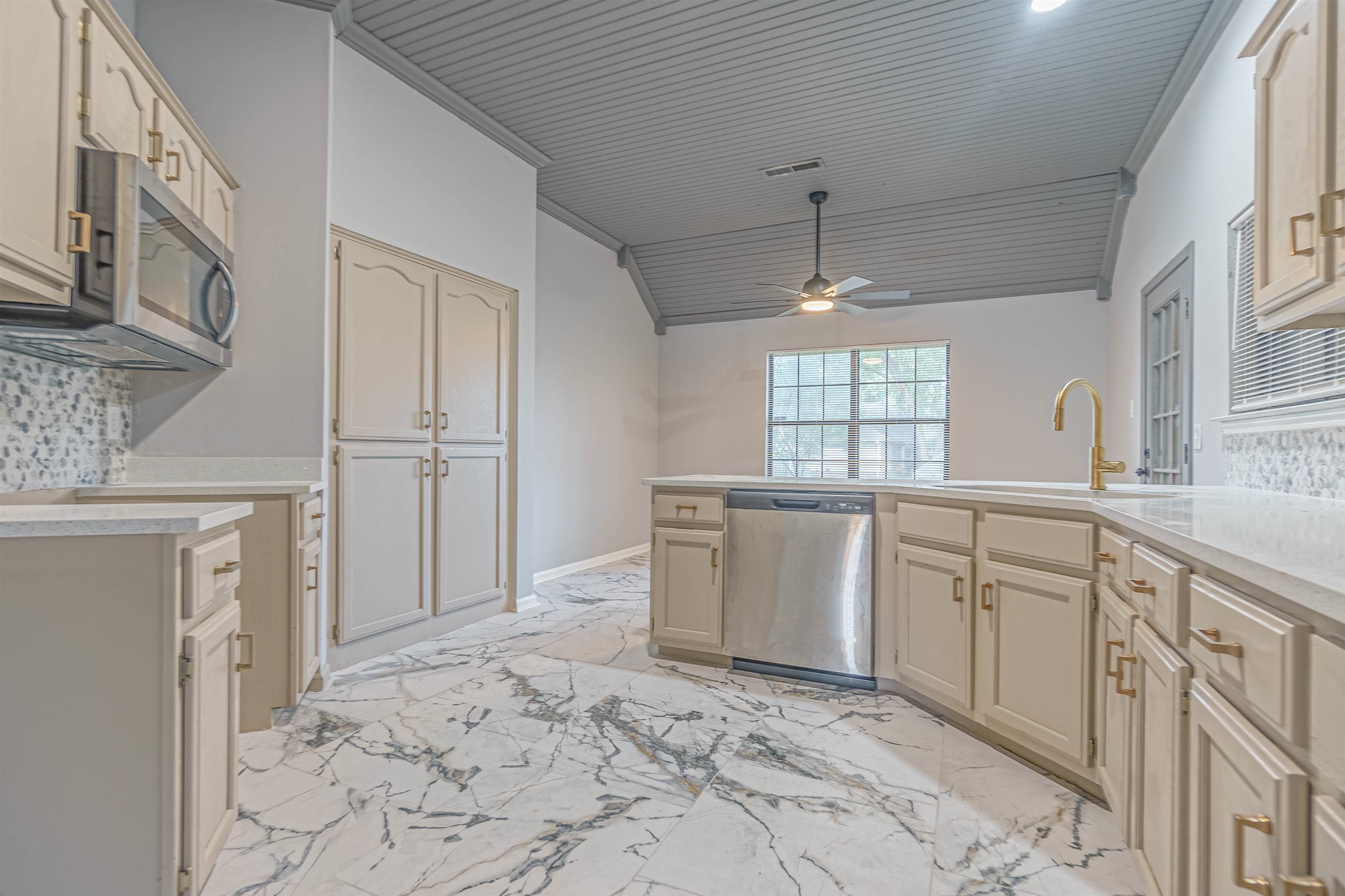 5406 Ross Road Memphis, TN 38141 - Photo 13 of 27 a view of a kitchen with a sink