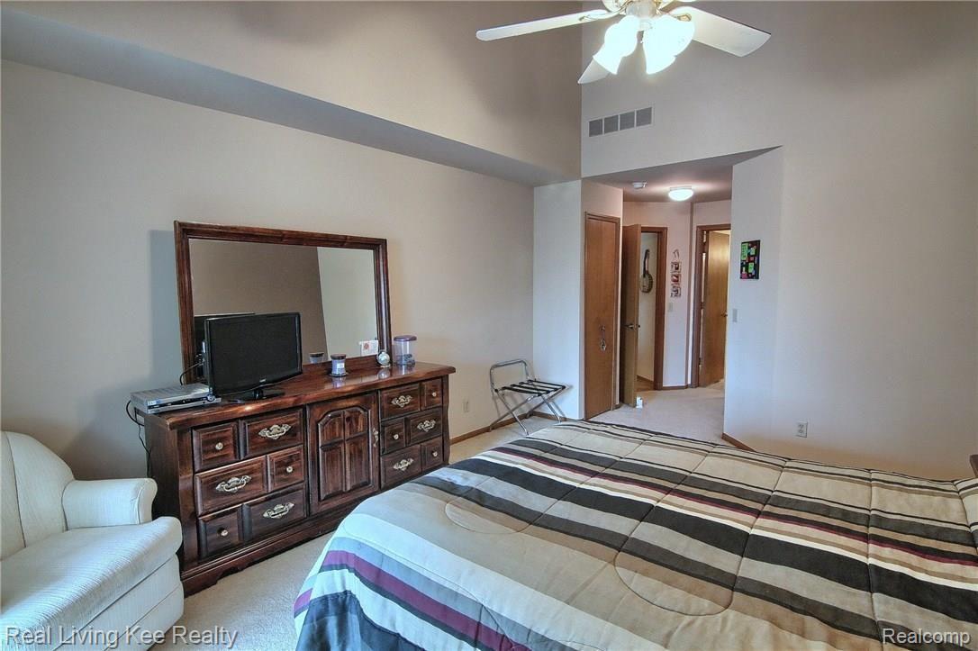 875 GreenView Court, Unit 64 Rochester, MI 48307 - Photo 15 of 31 Master_Bedroom_2nd_View.jpg