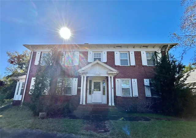 $560,000 | 1105 Herndon Street, Leesburg, FL 34748