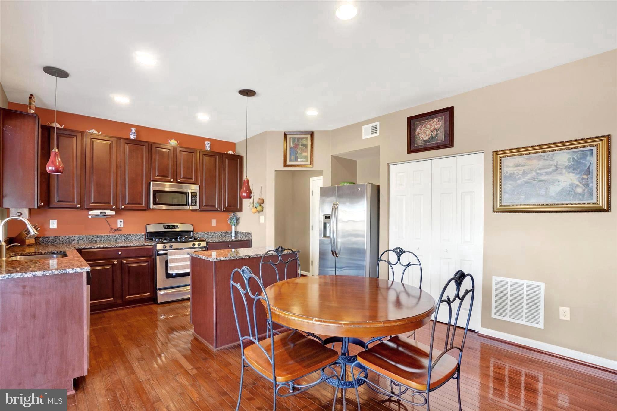 85 Malek Drive Hanover, PA 17331 - Photo 6 of 41