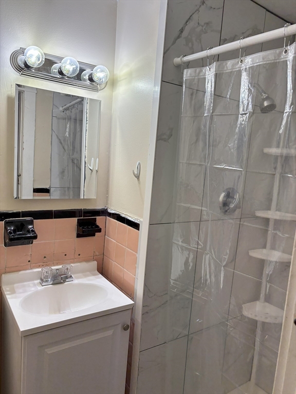 5 Braemore Road, Unit 10 Boston, MA 02135 - Photo 6 of 7