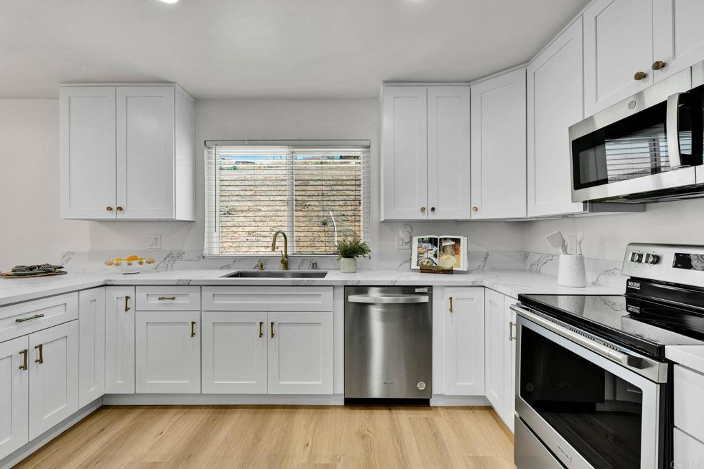 9130 Shadow Hill Road Santee, CA 92071 - Photo 3 of 55