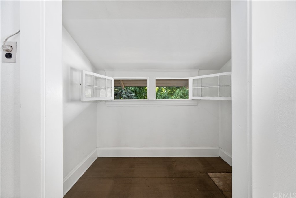 633 East Maple Avenue Orange, CA 92866 - Photo 30 of 51 a view of an empty room with a window