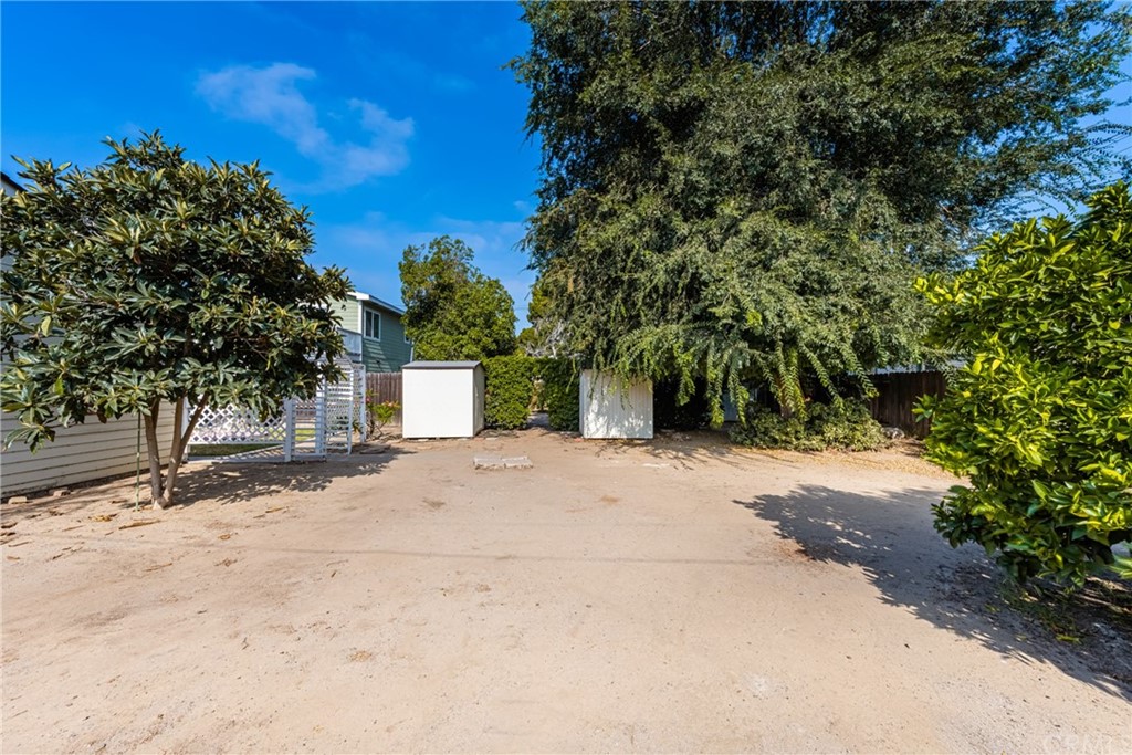 633 East Maple Avenue Orange, CA 92866 - Photo 38 of 51