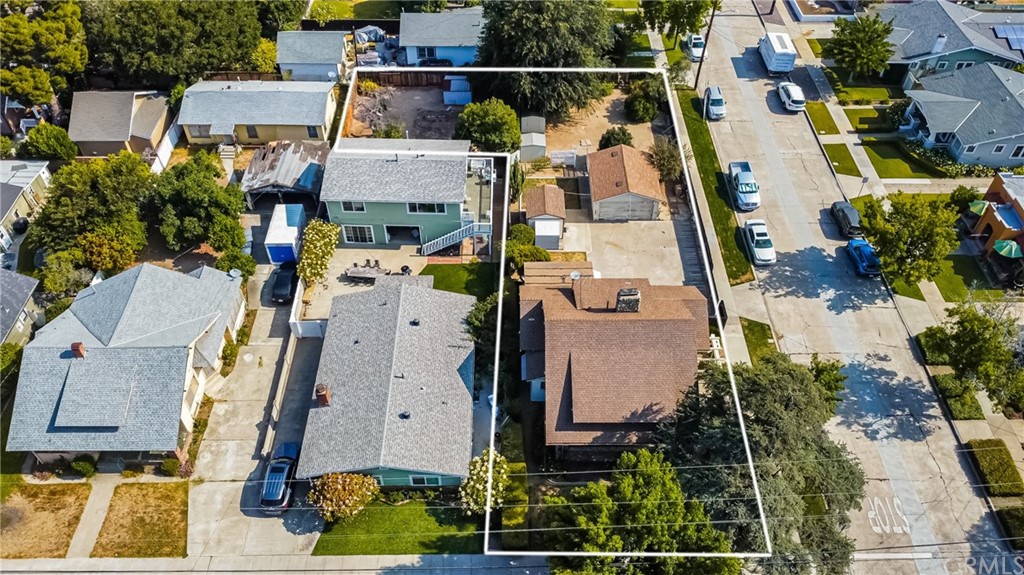 633 East Maple Avenue Orange, CA 92866 - Photo 49 of 51 an aerial view of residential houses with outdoor space