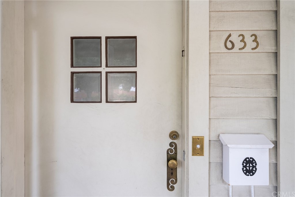 633 East Maple Avenue Orange, CA 92866 - Photo 9 of 51