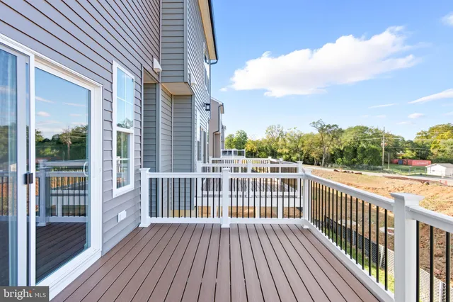 $389,990 | 210 Monteith Drive, Winchester, VA 22601