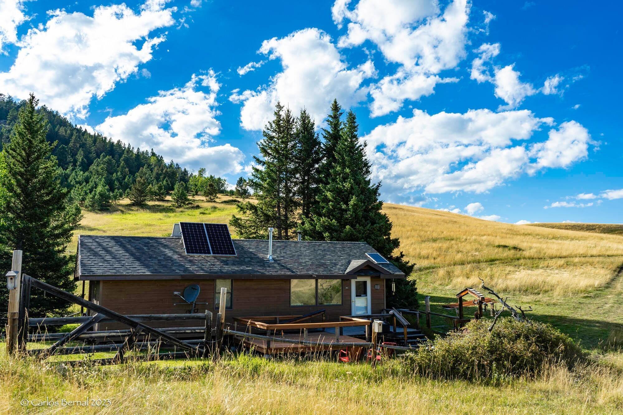 213 Billy Creek Road Buffalo, WY 82834 - Photo 1 of 1 Front of House