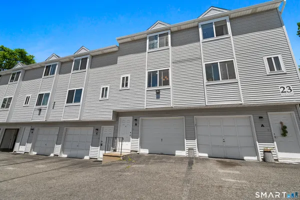 $200,000 | 23 Pearl Lake Road, Unit B, Waterbury, CT 06706
