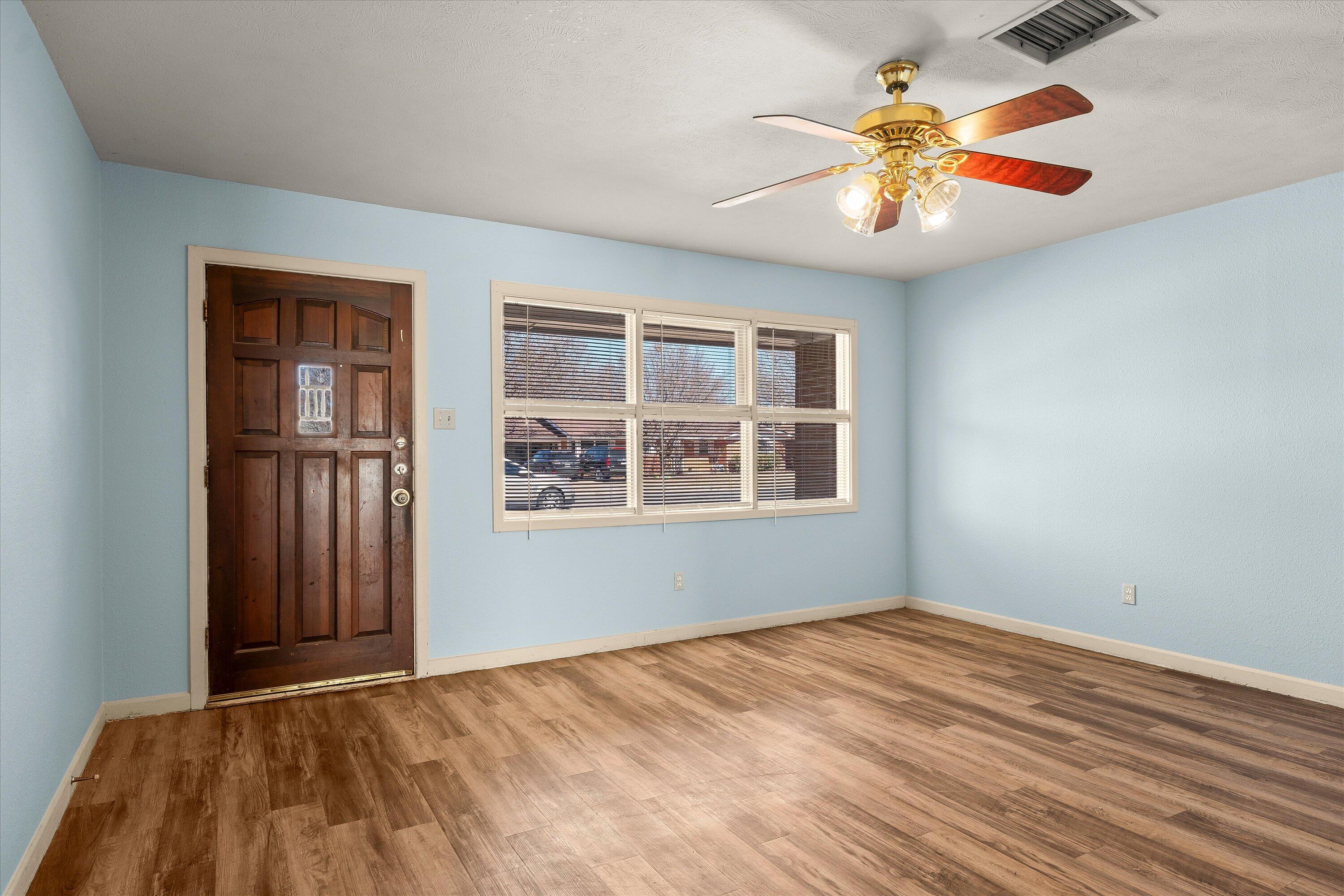 4319 48th Street Lubbock, TX 79413 - Photo 3 of 24 03-4319 48th St