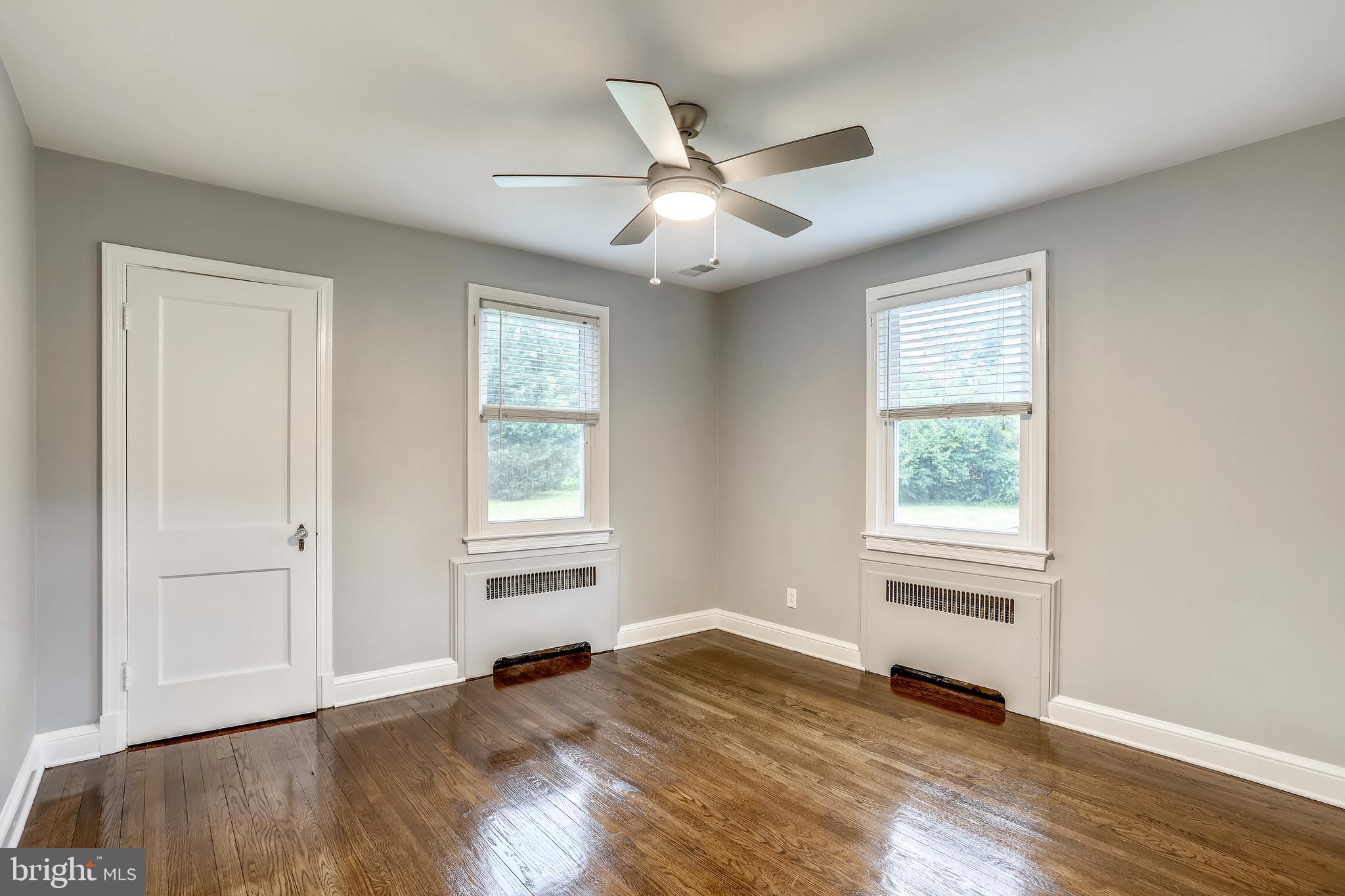1815 Myrtle Road Silver Spring, MD 20902 - Photo 15 of 33 Bedroom 1