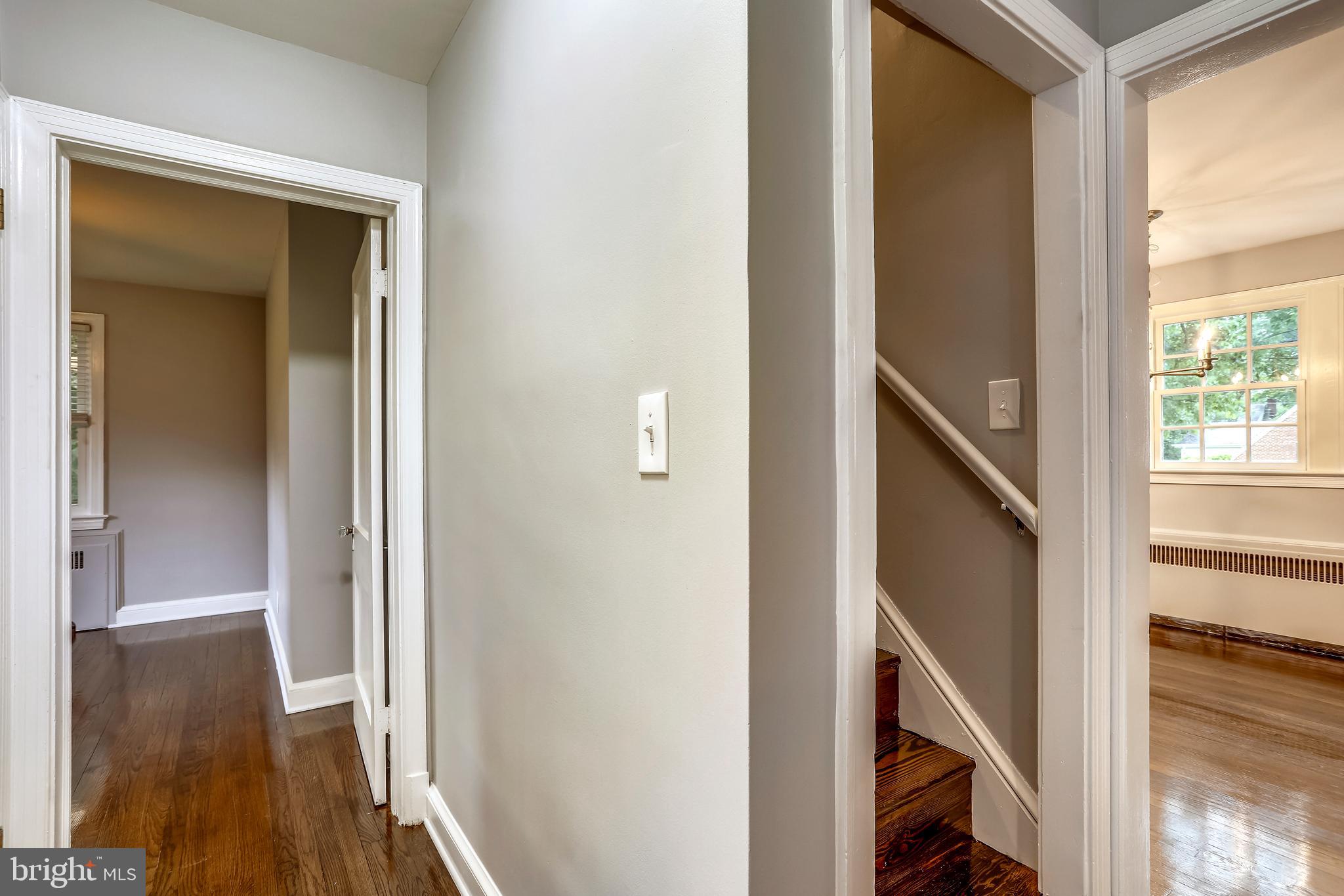 1815 Myrtle Road Silver Spring, MD 20902 - Photo 20 of 33 Hall way with stairs to Master Suite