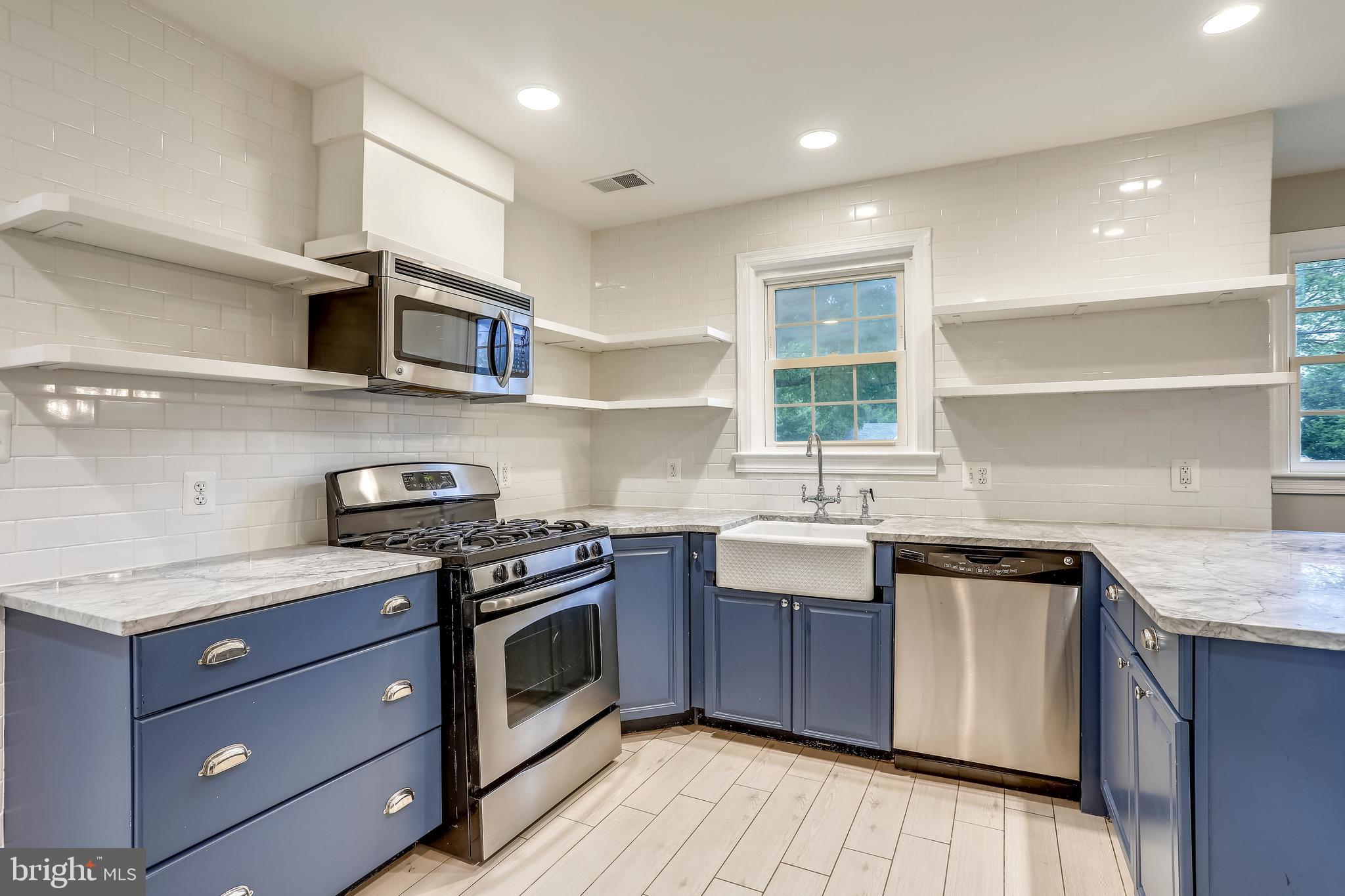 1815 Myrtle Road Silver Spring, MD 20902 - Photo 10 of 33 Stainless appliances