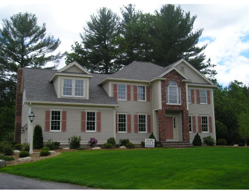 3 Harris Way Georgetown, MA 01833 - Photo 1 of 18 Gallery Image 1