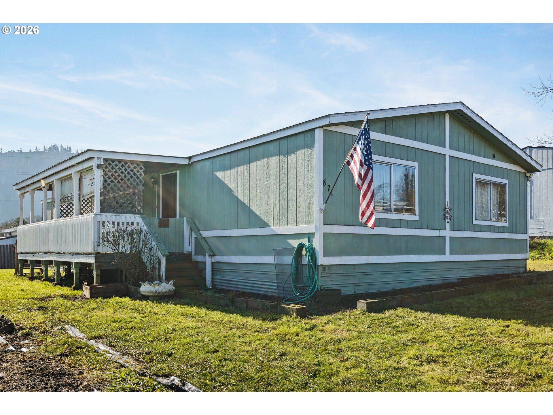 871 Meadowood Drive Winston, OR 97496 - Photo 1 of 38