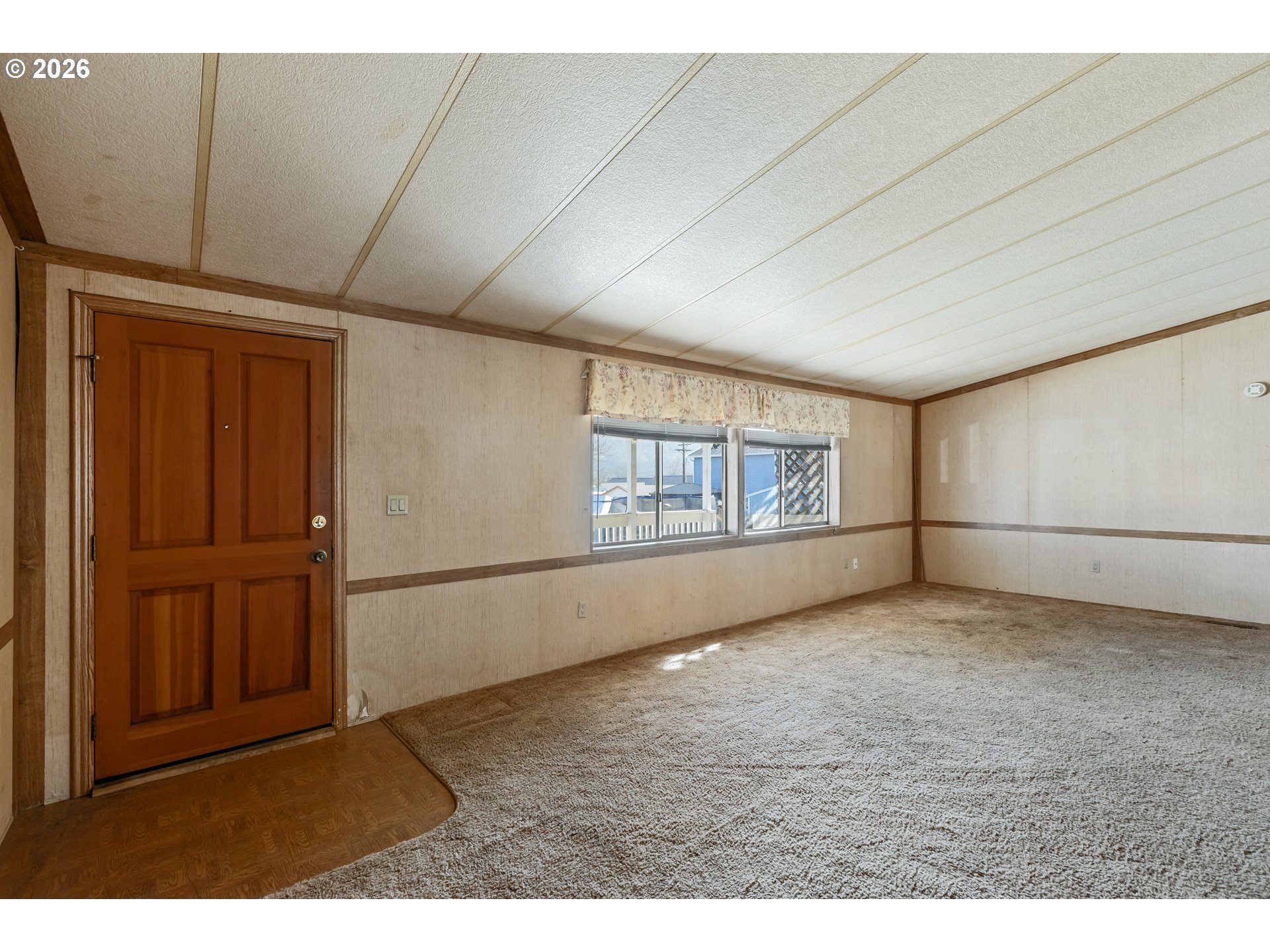 871 Meadowood Drive Winston, OR 97496 - Photo 12 of 38