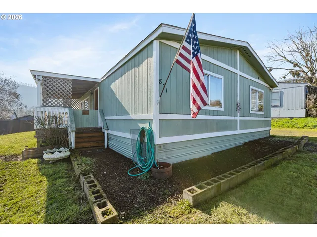 $220,000 | 871 Meadowood Drive, Winston, OR 97496