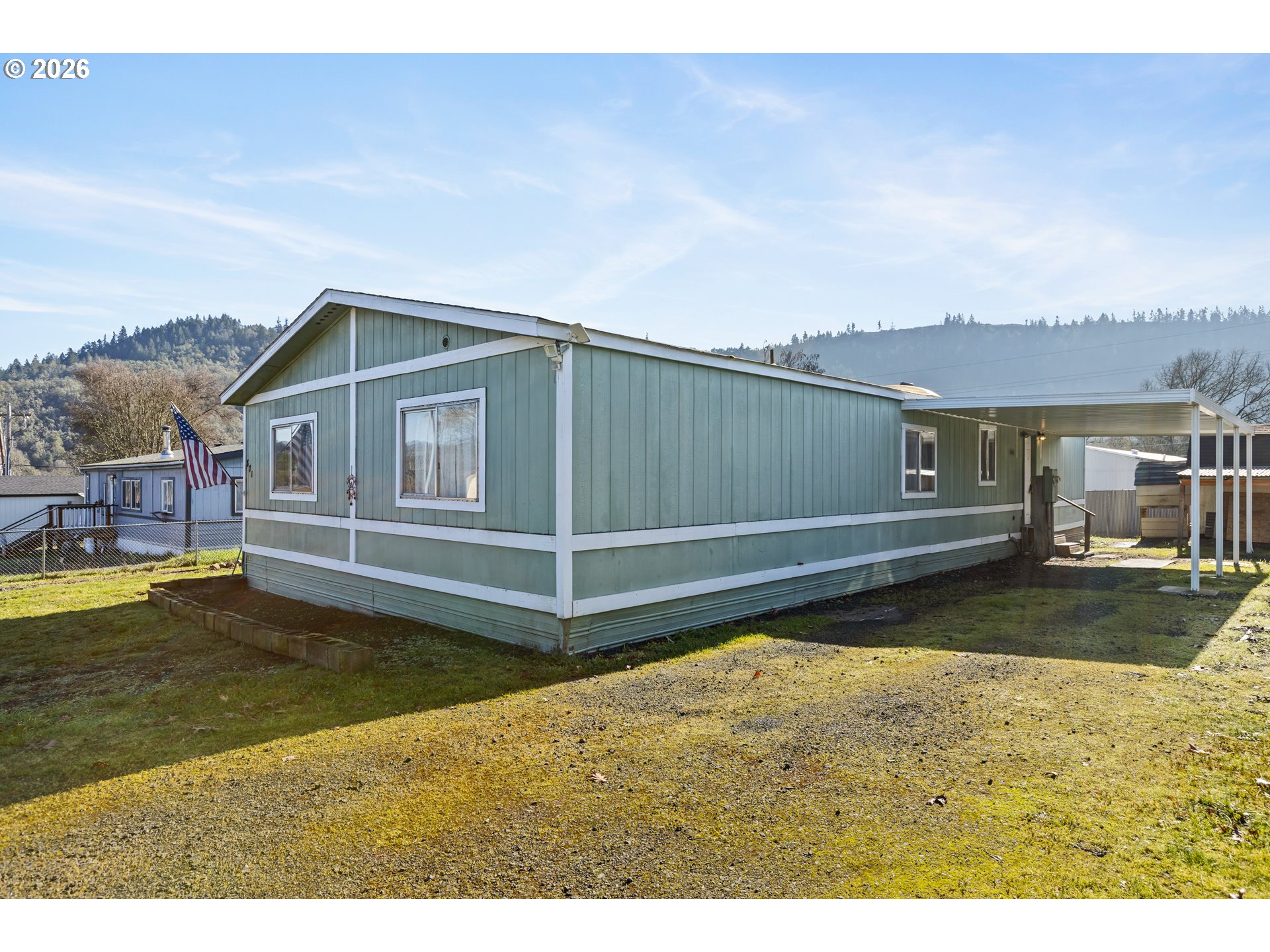 871 Meadowood Drive Winston, OR 97496 - Photo 6 of 38