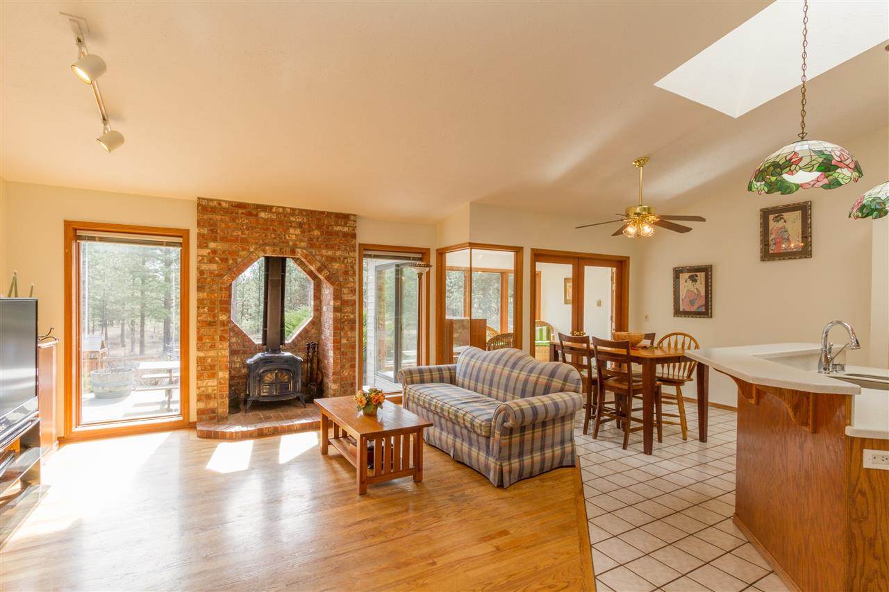 1410 East Estates Road Spokane, WA 99224 - Photo 5 of 20