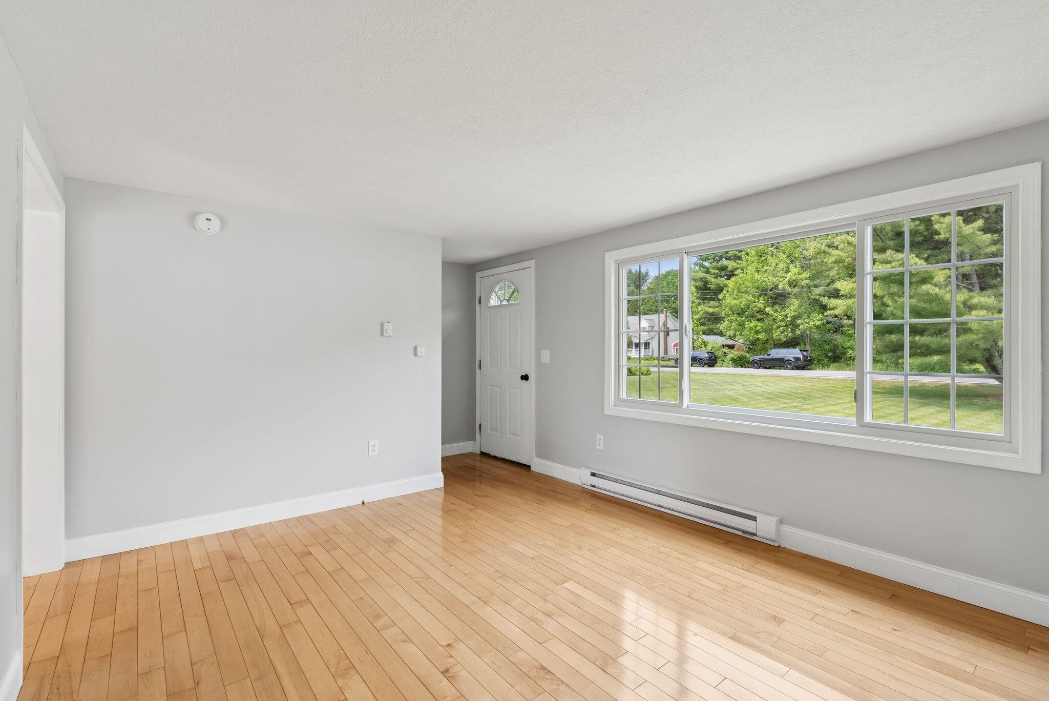 109 Hearn Road Saco, ME 04072 - Photo 17 of 41 28_DSC09726