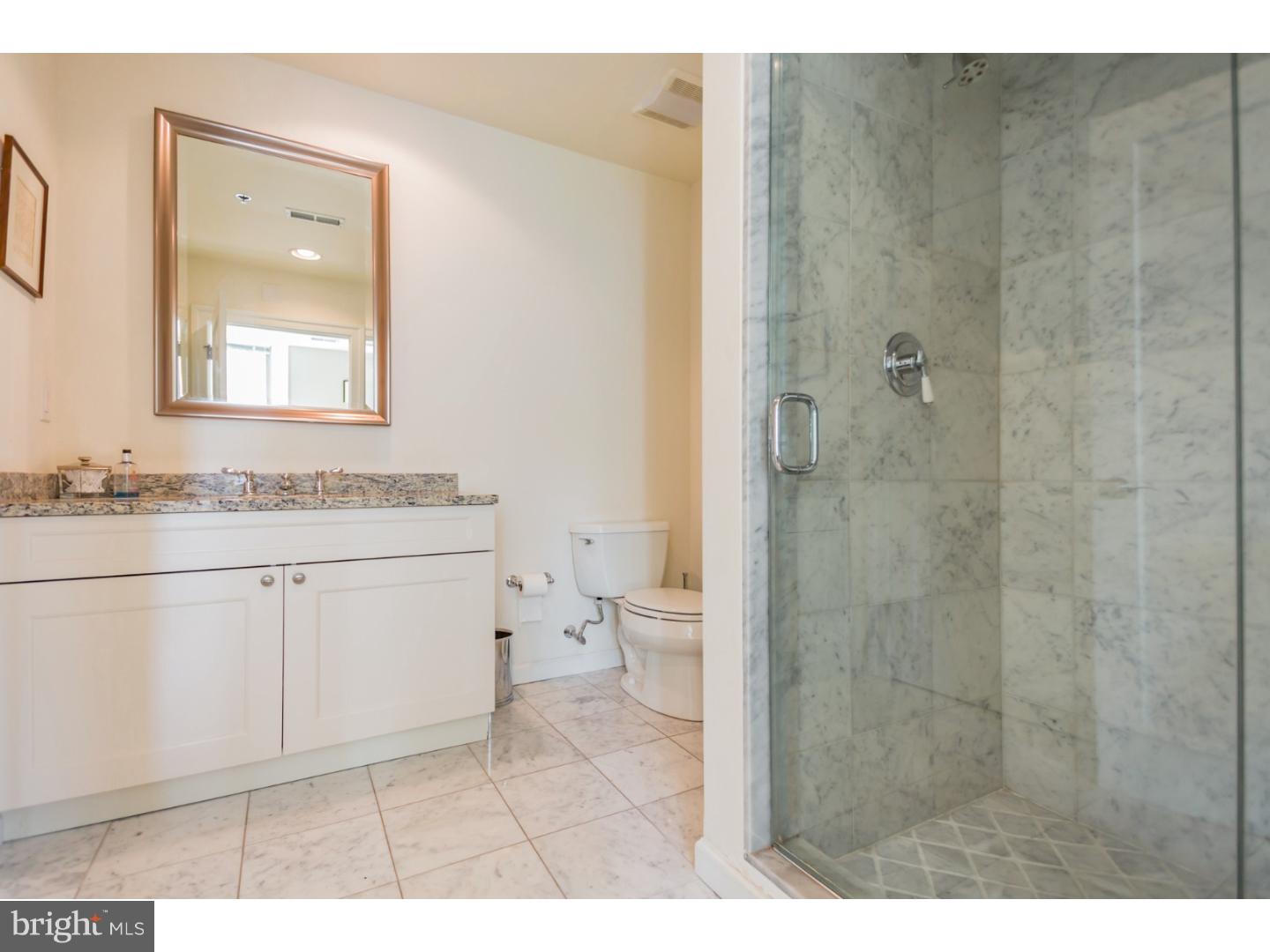 1811 Chestnut Street, Unit 701 Philadelphia, PA 19103 - Photo 22 of 25