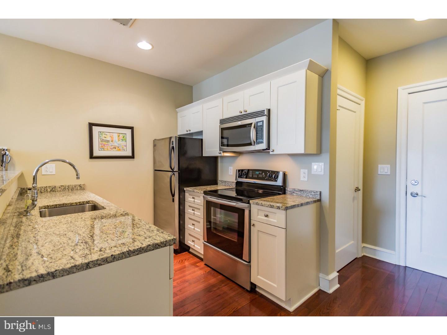 1811 Chestnut Street, Unit 701 Philadelphia, PA 19103 - Photo 4 of 25