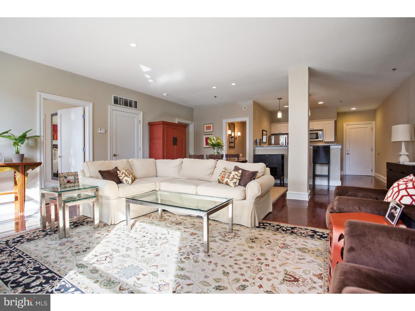 1811 Chestnut Street, Unit 701 Philadelphia, PA 19103 - Photo 8 of 25