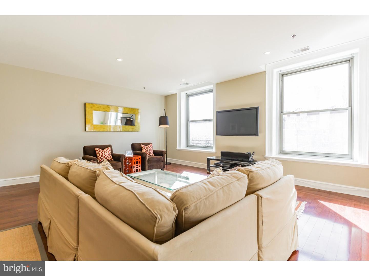 1811 Chestnut Street, Unit 701 Philadelphia, PA 19103 - Photo 10 of 25