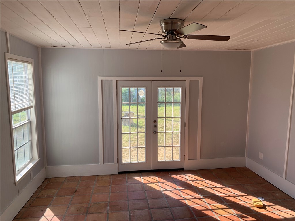 3629 Lawnview Street Corpus Christi, TX 78411 - Photo 11 of 11