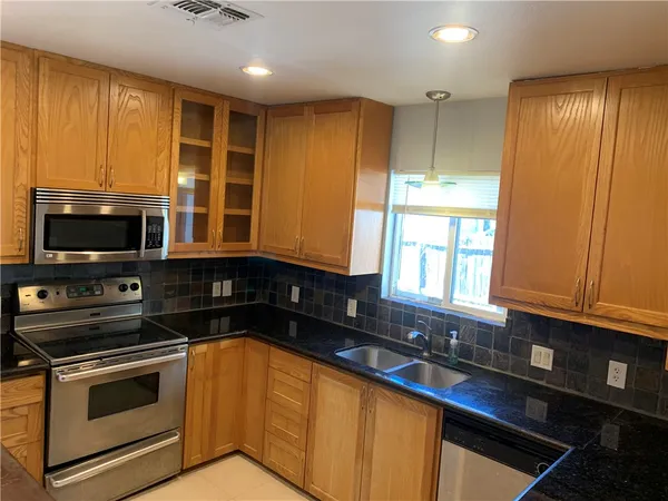 $1,595 | 3629 Lawnview Street, Corpus Christi, TX 78411