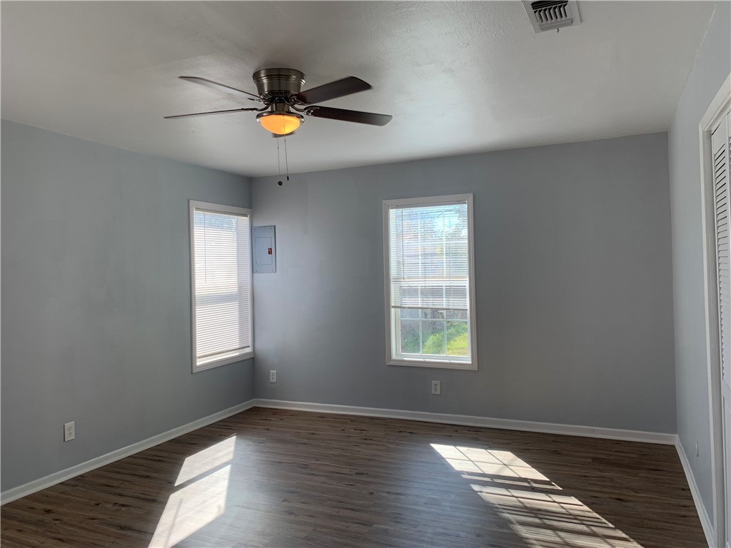 3629 Lawnview Street Corpus Christi, TX 78411 - Photo 10 of 11