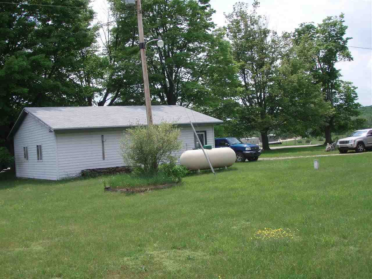 5360 Bartlett Road Buckley, MI 49620 - Photo 15 of 23 1791210-14.JPG