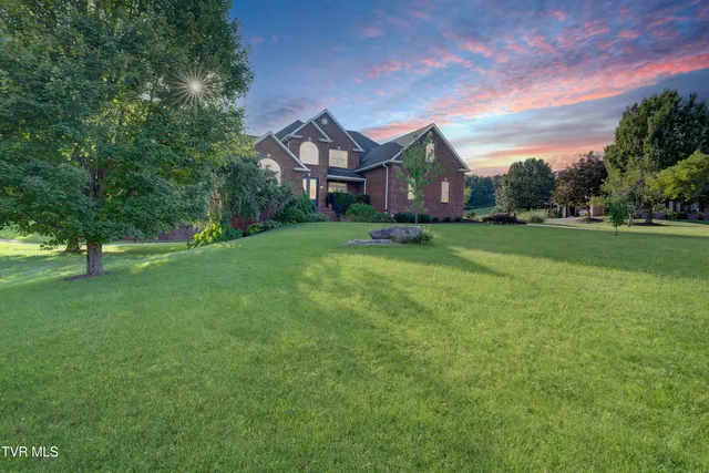 $1,099,000 | 405 Heather View Drive, Jonesborough, TN 37659