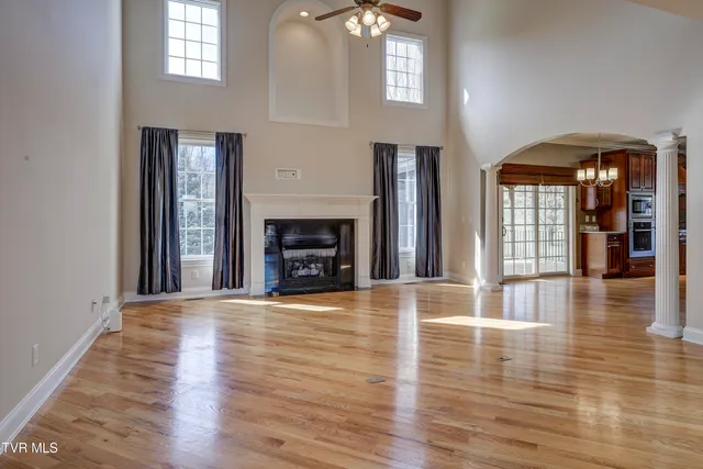 $1,099,000 | 405 Heather View Drive, Jonesborough, TN 37659