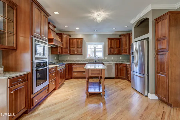 $1,075,000 | 405 Heather View Drive, Jonesborough, TN 37659